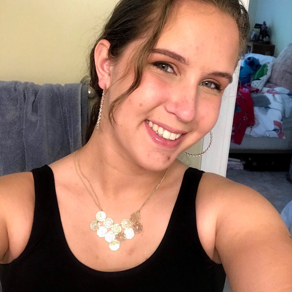 Meet your Posher, Katie
